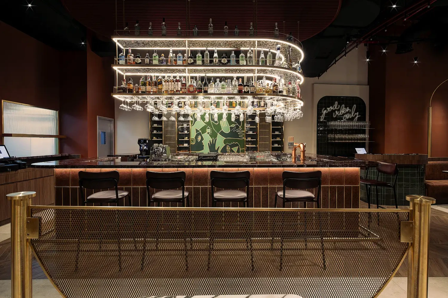 Jones Social business bay